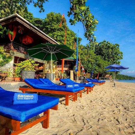 Bastianos Bunaken Dive Resort Exterior foto